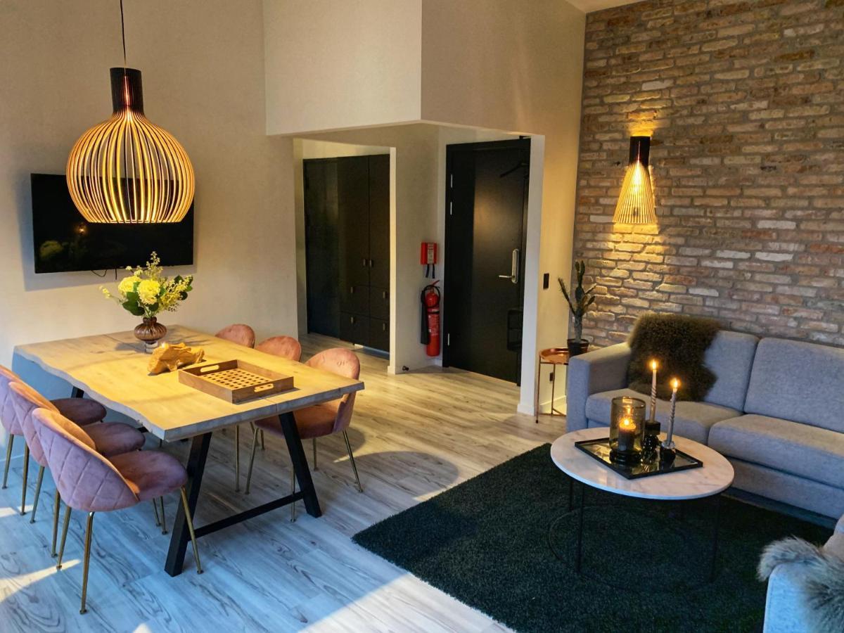 Broncks Apartment 1 - Modern 2-Bedroom In The Heart Of 토르스하운 외부 사진