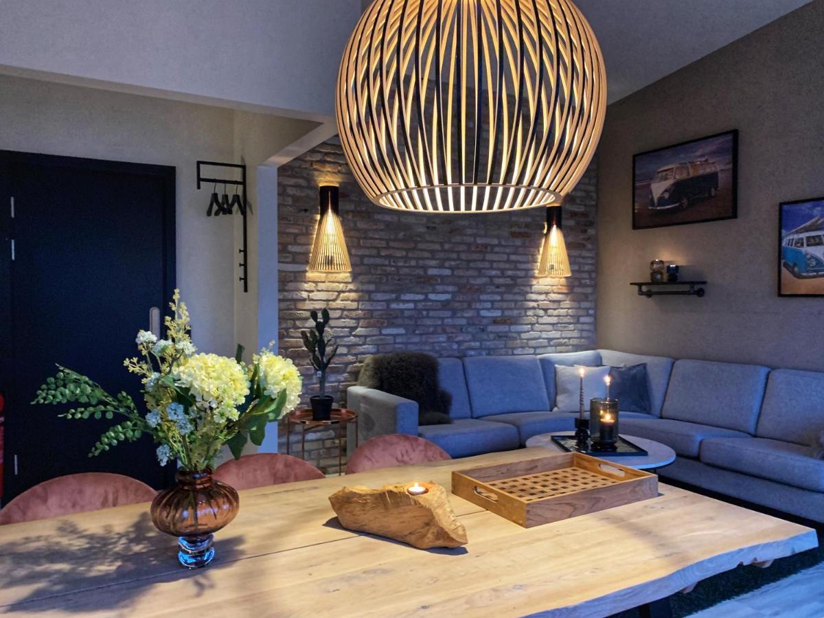Broncks Apartment 1 - Modern 2-Bedroom In The Heart Of 토르스하운 외부 사진