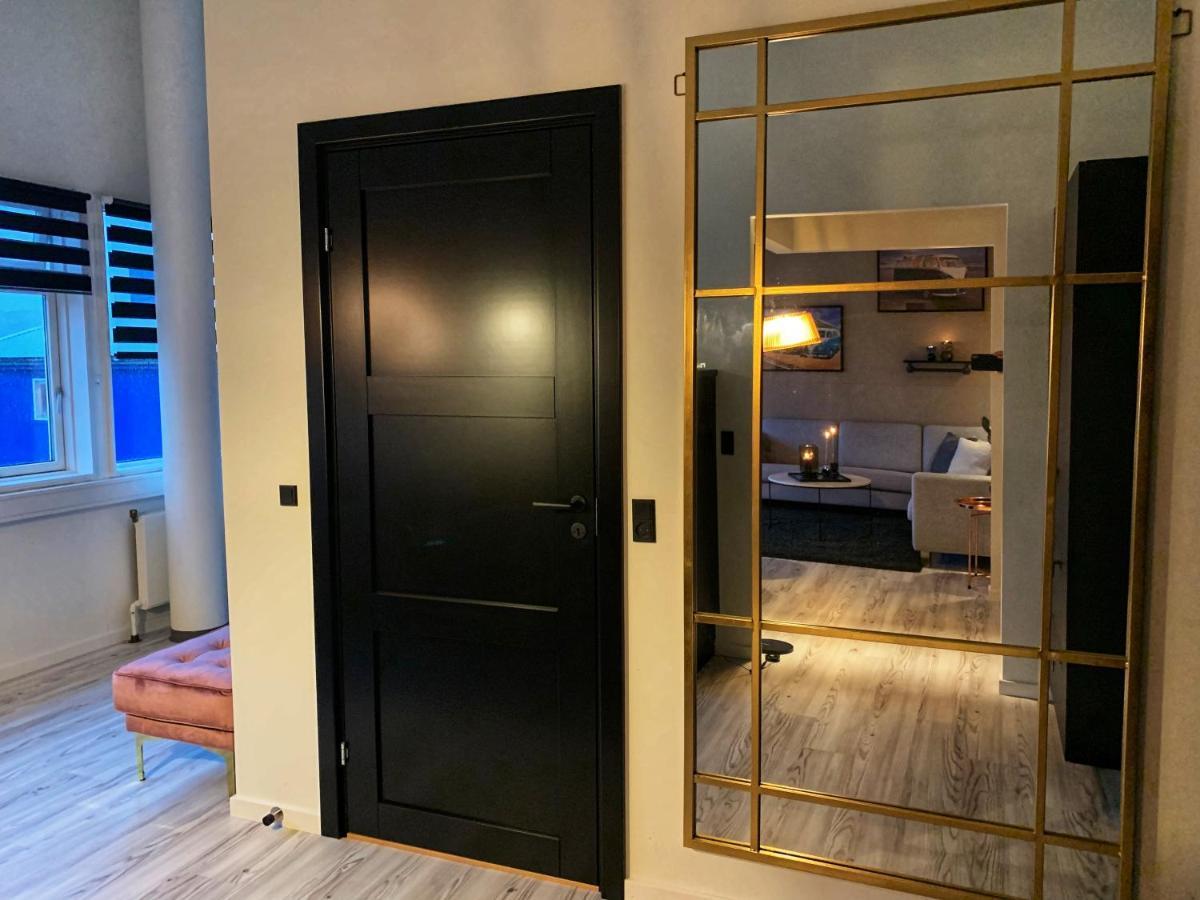 Broncks Apartment 1 - Modern 2-Bedroom In The Heart Of 토르스하운 외부 사진